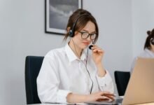 business customer support hotline