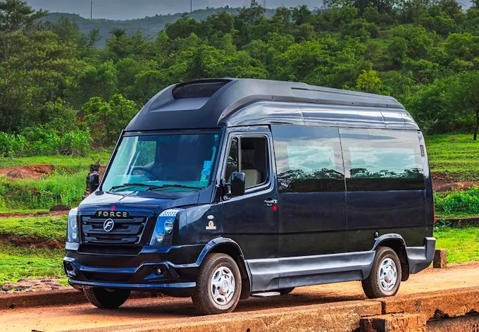 Planning a Group Trip from Delhi? Here’s Why a 12-Seater Maharaja Tempo Traveller will be a Smart Choice