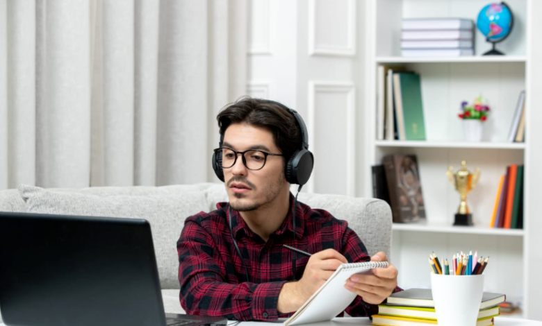 How Students Are Getting Top Grades Through Online Classes