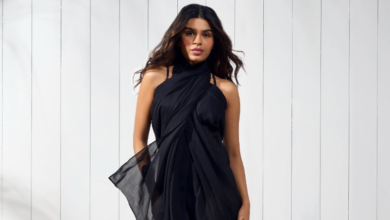 Sarongs: The Versatile Essential for Beach Fashion