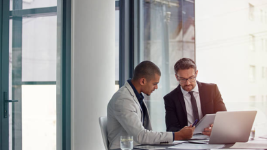 When to See a Career Counsellor in Toronto: Signs You Need Professional Guidance