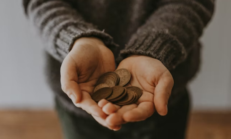 How Generosity Quietly Transforms Your Everyday Life