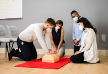 How A CPR Course Supports Workplace Health And Safety?