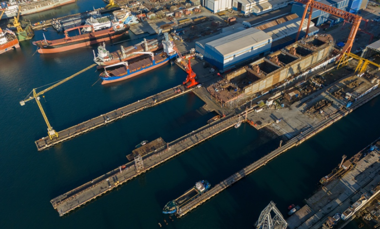 5 Types of Port Equipment Essential for Modern Shipping Operations